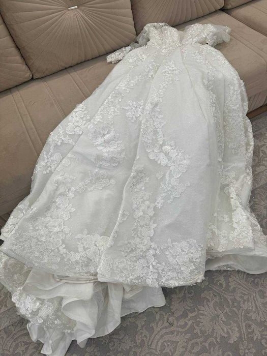 Продаю свадебное платье после химчистки