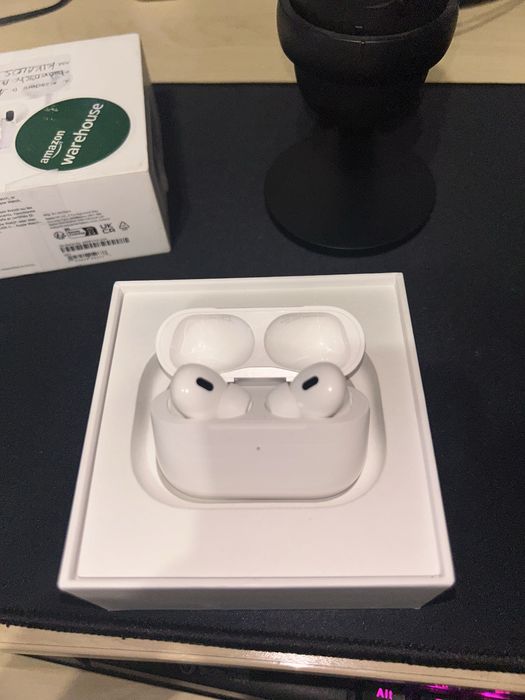 Apple AirPods Pro (2nd Gen) С една година гаранция