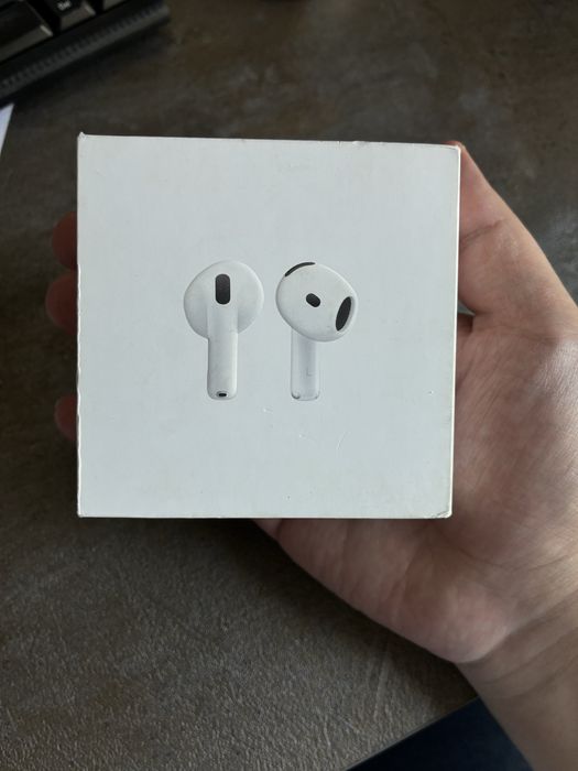 продаю Iphone 16e, б/у