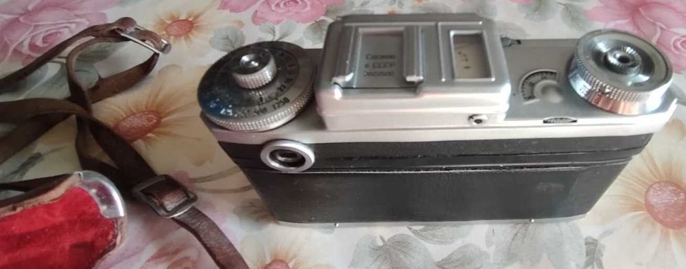 Пленочный фотоаппарат