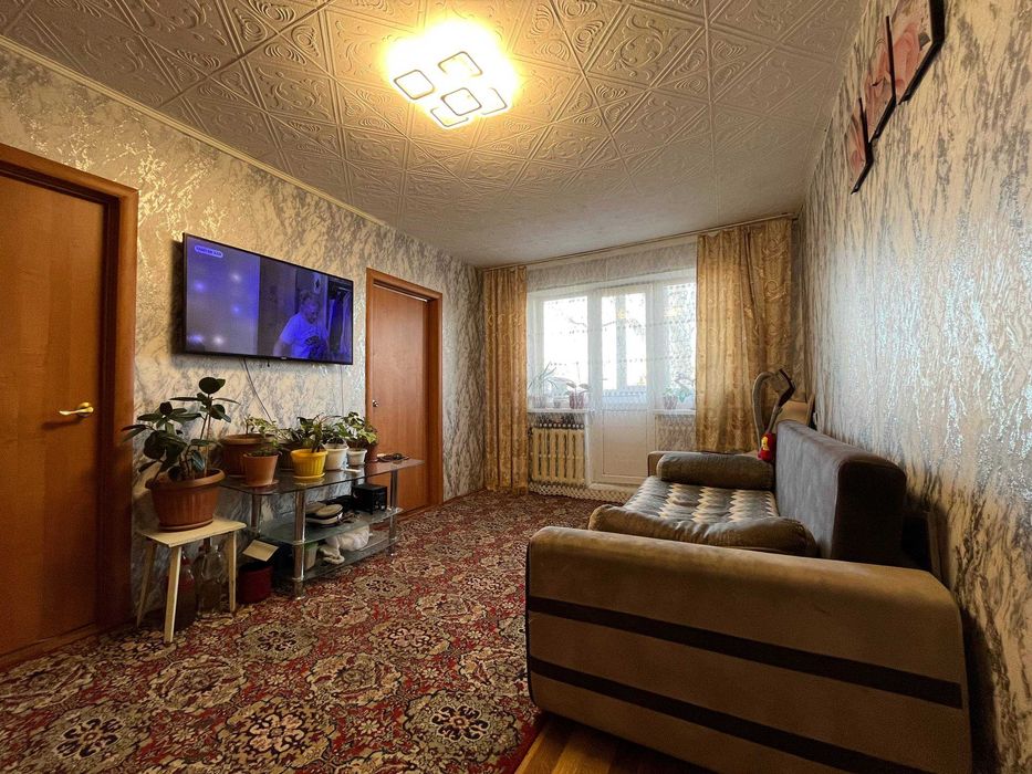 Продаётся 3х, 7 мкр, район Кооператора