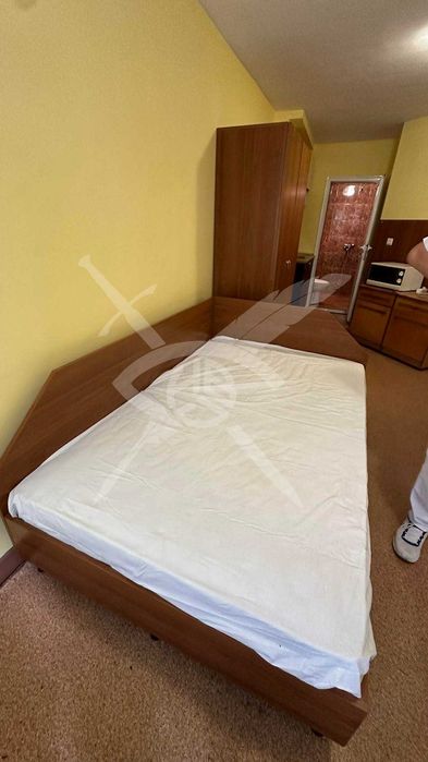 Дава се под наем Едностаен апартамент в Варна, Лятно кино Тракия - 23 кв.м за 180 € - Снимка #2