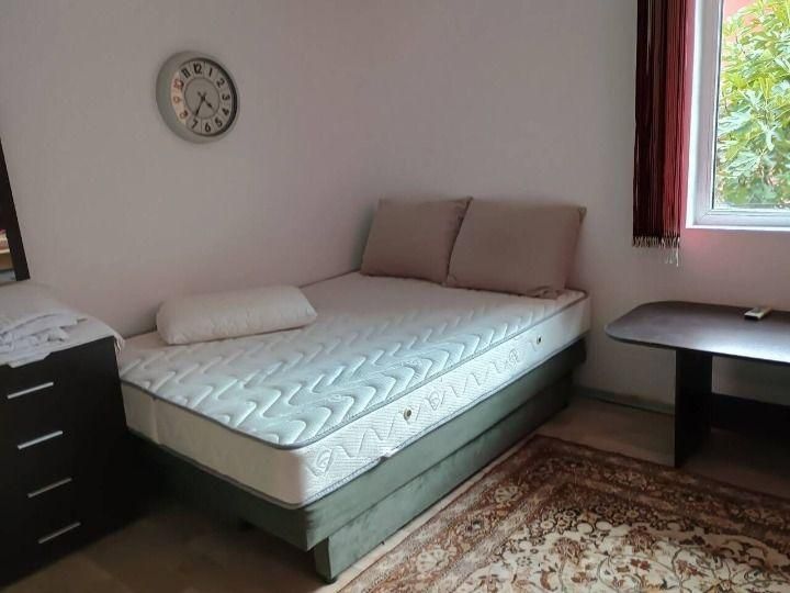 Дава се под наем Тристаен апартамент в Пловдив, Христо Смирненски - 85 кв.м за 332 € - Снимка #3