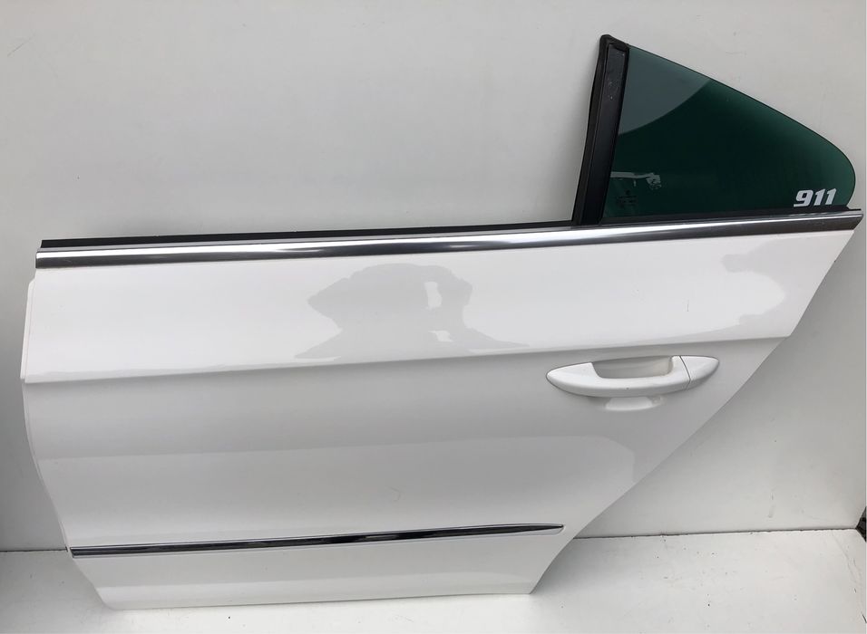 Usa st spate vw Passat CC ALB 2008-2012