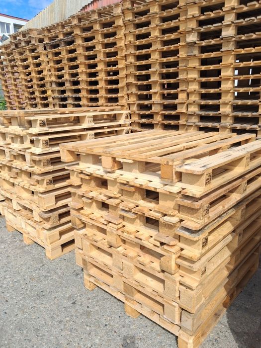 Vând paleti euro și non euro