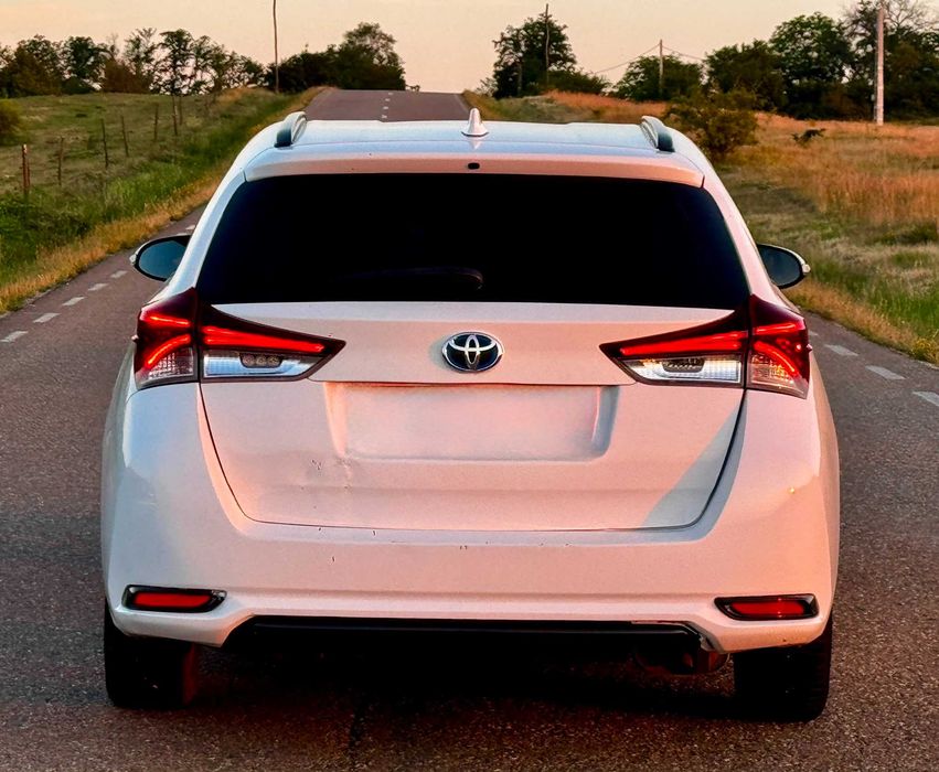TOYOTA Auris 2017 — imagine 5