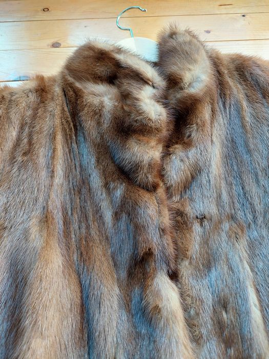 Scurtă de damă, din blană de nurcă