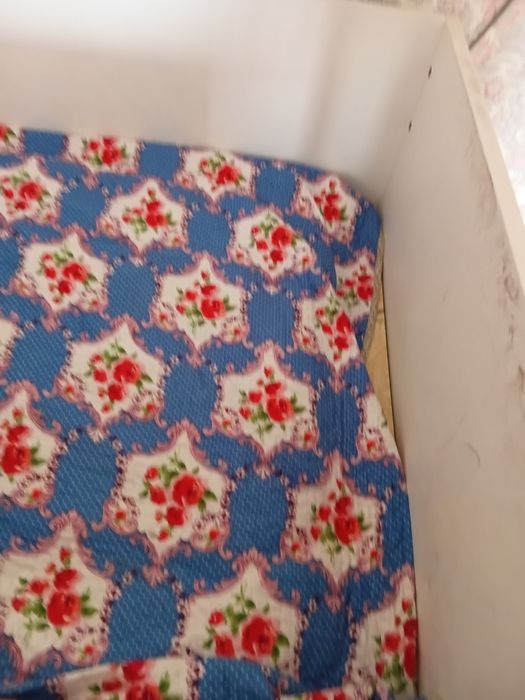 Стол,төсек,чкаб,жиһаз
