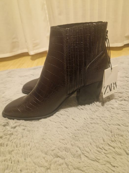 Ghete elegante noi mărimea 41, Zara