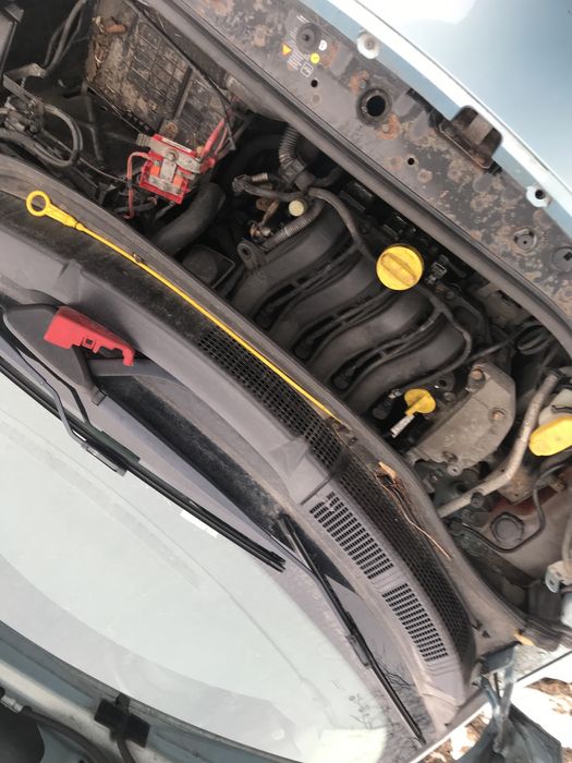 Se dezmembreaza renault scenic 1.6 16v