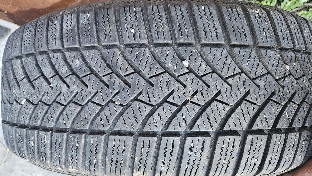 2бр гуми 205 55 16 семперит