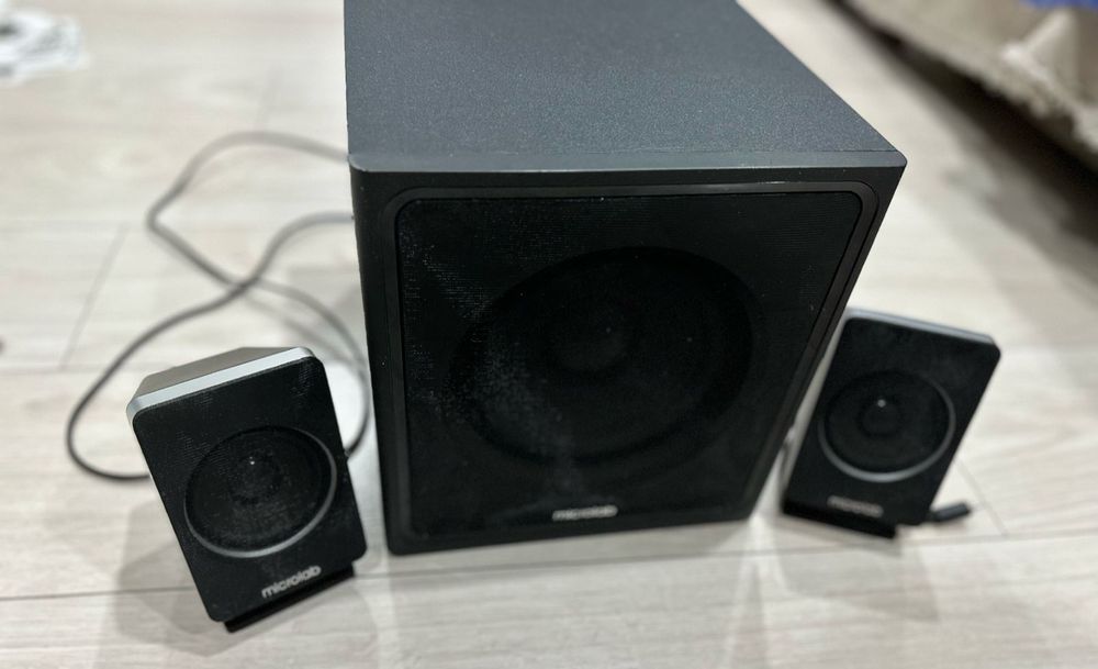 Продам колонки и сабвуфер