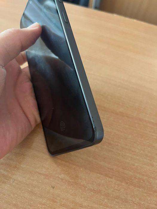 Продам телефон самсунг а36