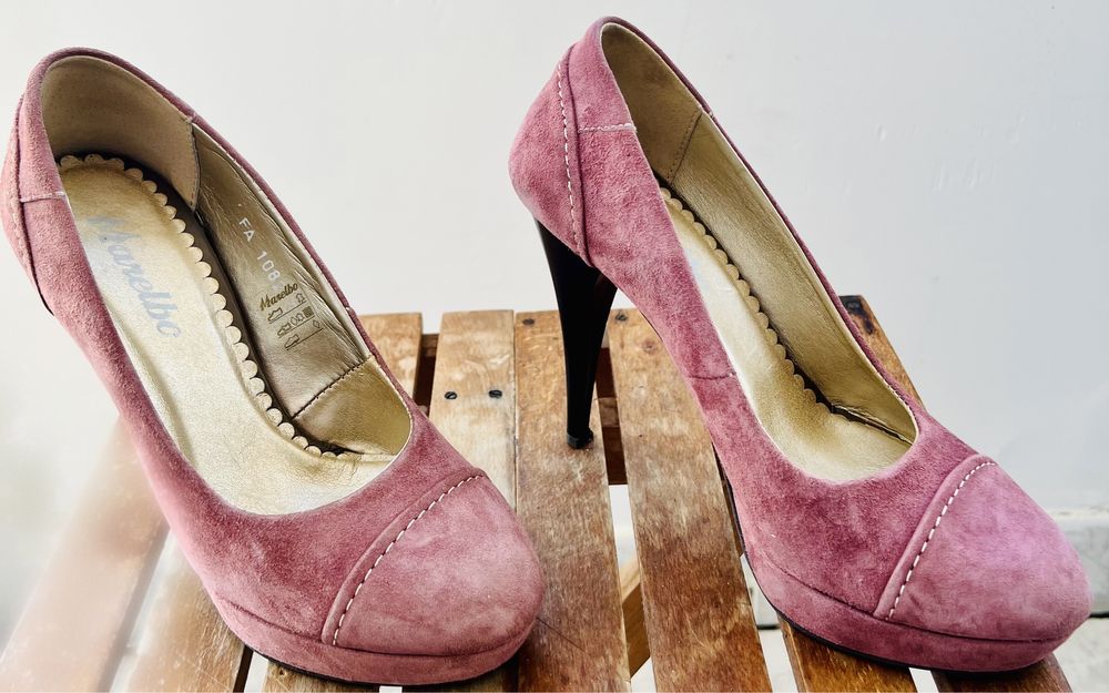 Pantofi piele, noi, cu toc, nr 37, Marelbo