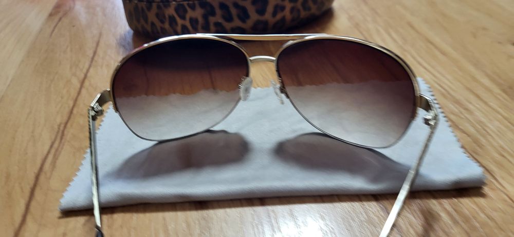 Guess слънчеви очила