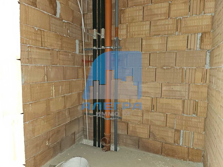 Продава се Двустаен апартамент в Пловдив, Каменица 1 - 93 кв.м за 2492 €/кв.м - Снимка #4