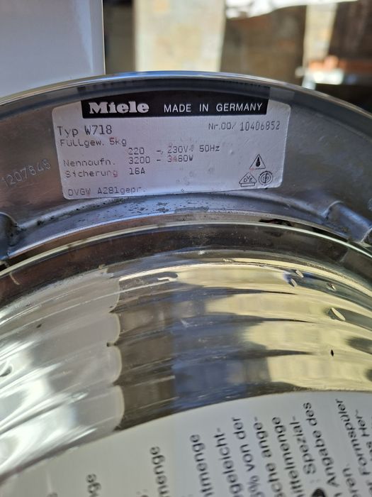 пералня MIELE...