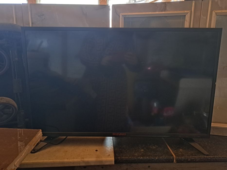 Телевизор на запчасти