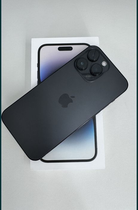 Продам айфон 14 про макс.