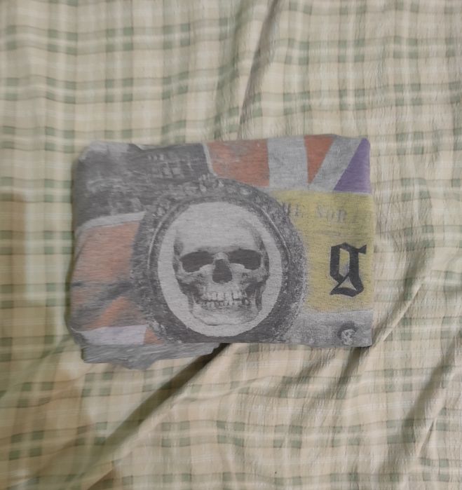 Weather old shirt size XL fits L