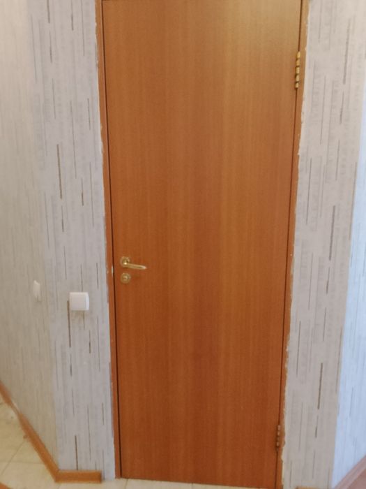 Двери и ламинат б/у