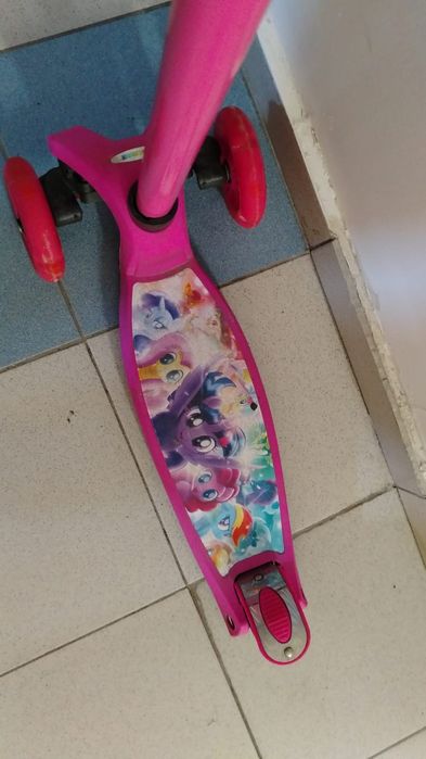 Продам детский самокат