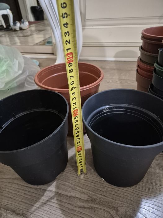 Продам горшки для цветов