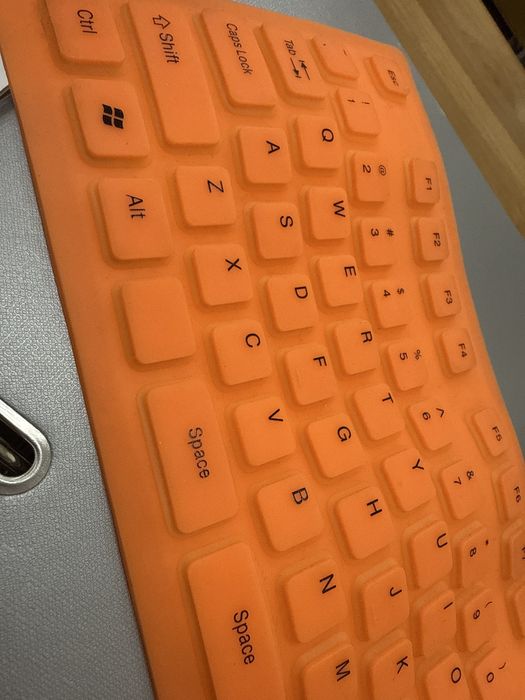 Клавиатура компьютерная гибкая