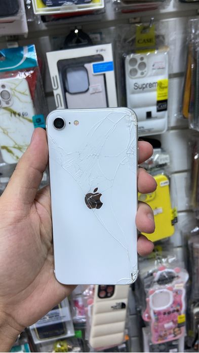 iPhone 8 /64гб продаю срочно