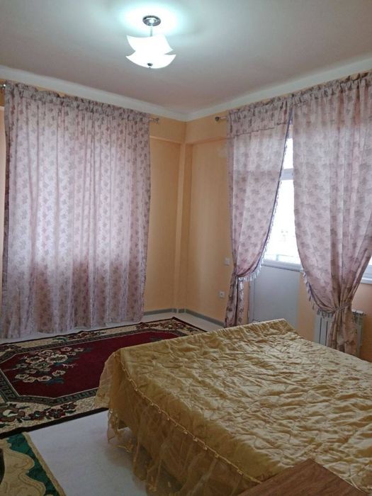 3 хонали шароити билан 2 микрорайонда