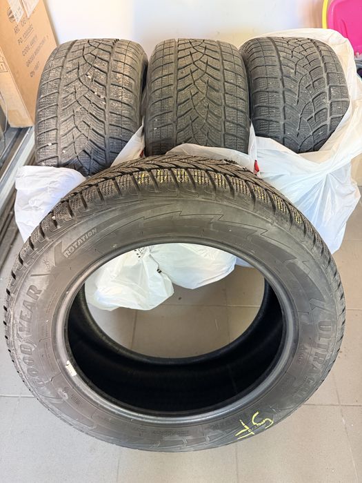 Anvelope GoodYear 235/55/R17 Iarnă