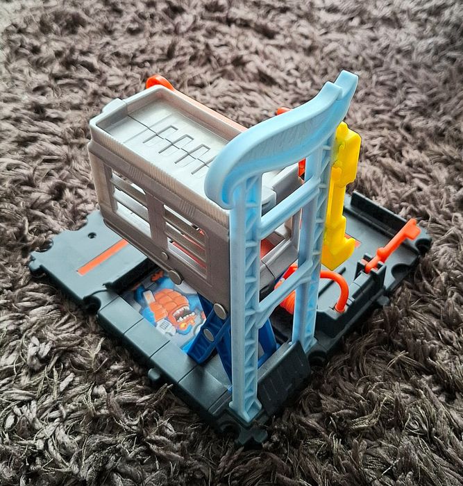 HOT WHEELS MATTEL 3 seturi în stare perfectă!