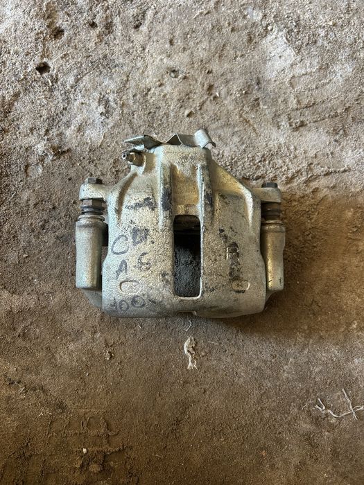 Ауди а6 с4кузов суппорт новый