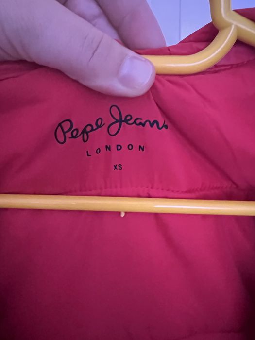 Vand geaca pepe jeans,marimea xs