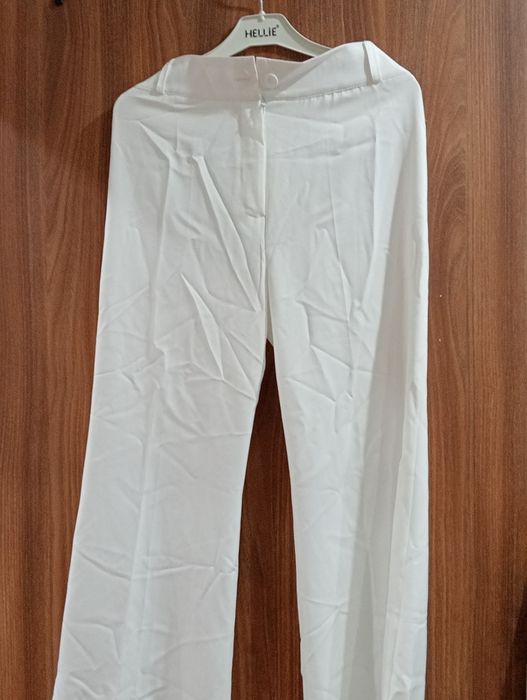 Женские брюки новые