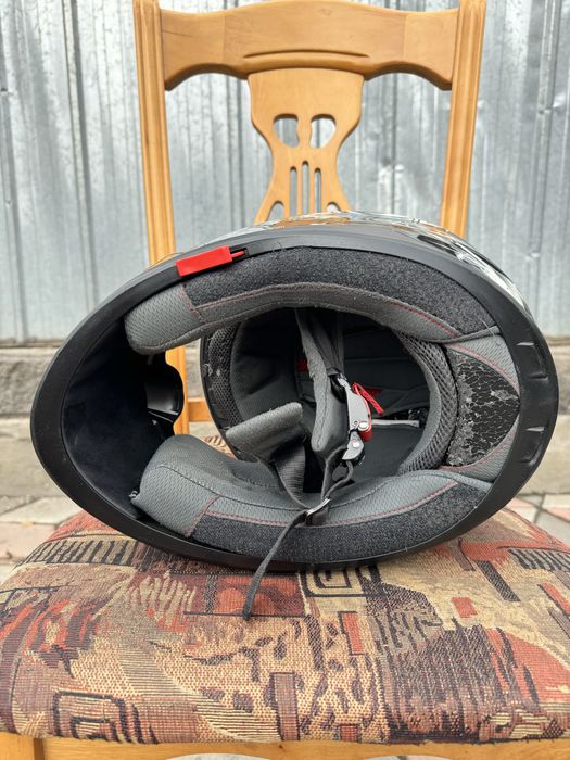 Шлем Cirus в раскраске Monster Energy