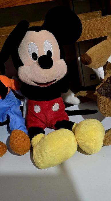 Vand 2 jucarii de plus