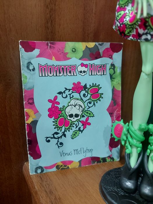 Продам куклу monster high