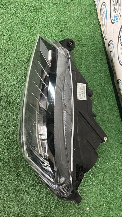 Far stanga skoda superb 3 bixenon
