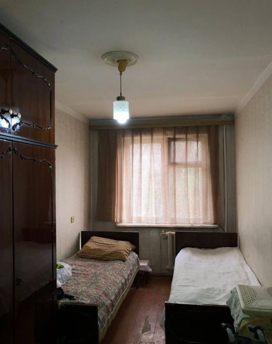 Саламатина 2/2/4 Кирпич 
Комнаты смежные
С/уз совмещенный
Без мебели