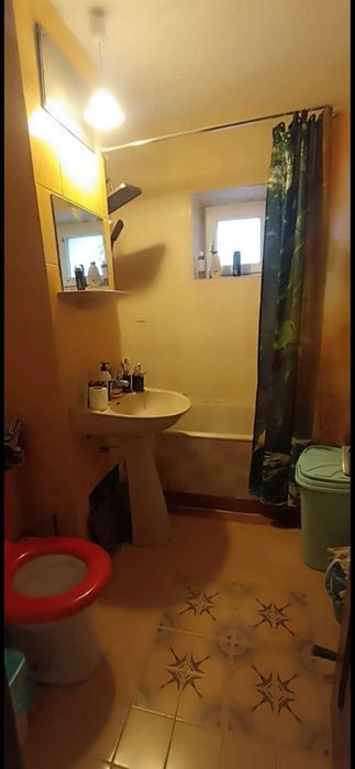 Cam de inchiriat in apart 3 cam  decomandat Pacurari