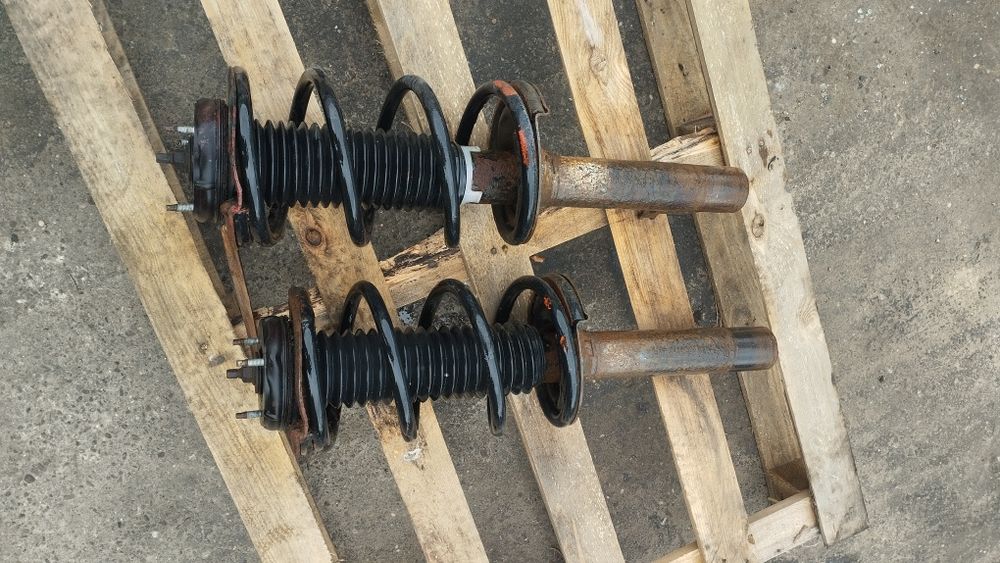 Предни амортисьори Форд Транзит / Ford Tranzit