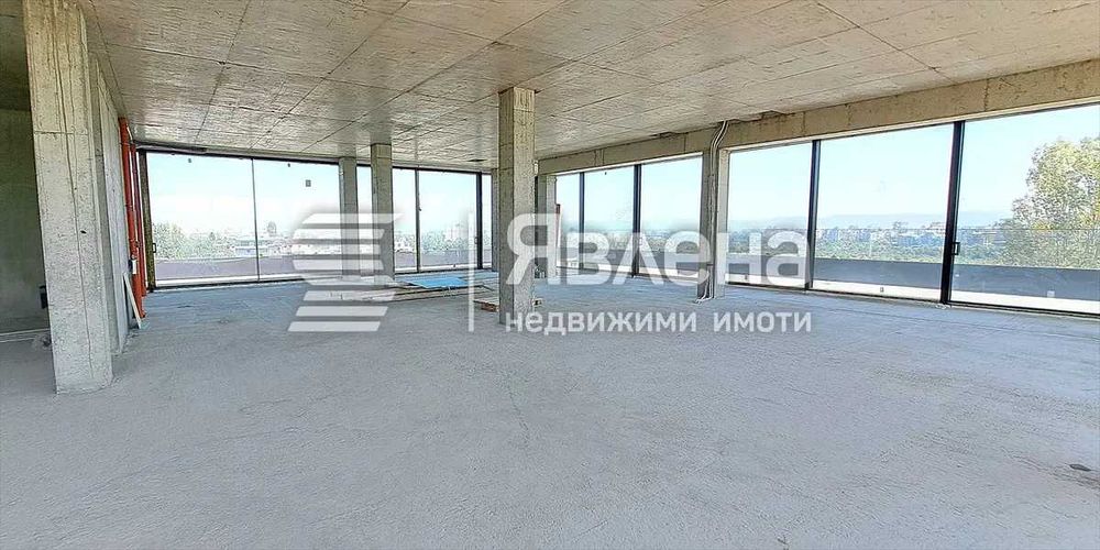 Дава се под наем Заведение в София, Малинова долина - 775 кв.м за 7730.07 € - Снимка #1