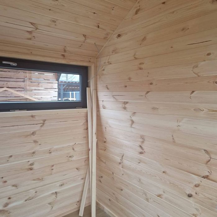 Vând container modular cu exterior și interior lambriu lemn