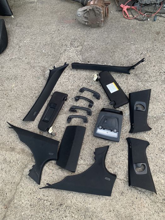 Продаваме черен таван за бмв ф10 bmw f10.