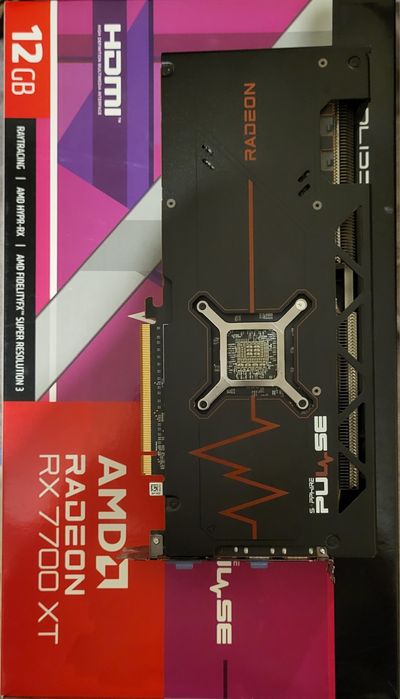 Amd radeon saphire RX7700XT