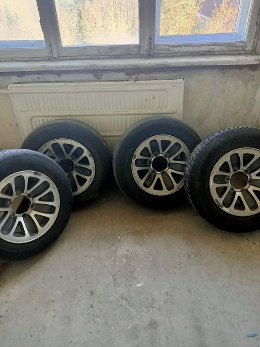 Продам оригинальные литые диски на Митсубиси
