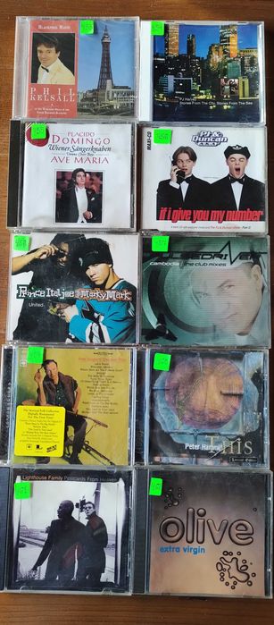 Огромна Колекция От Матрични И Оригинални Компакт Дискове С Топ Музика