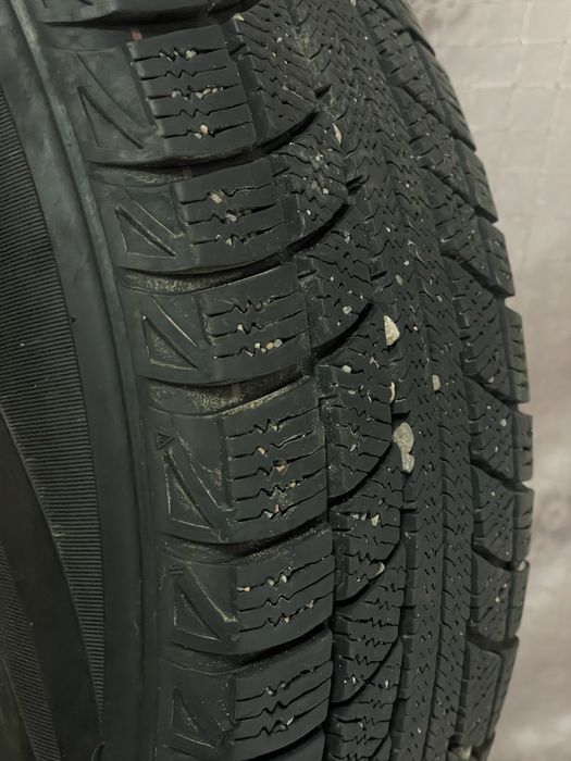 Шины зимние R16 triangle