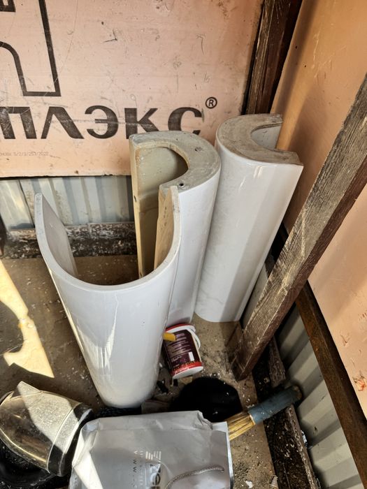 Продам раковину керамическую